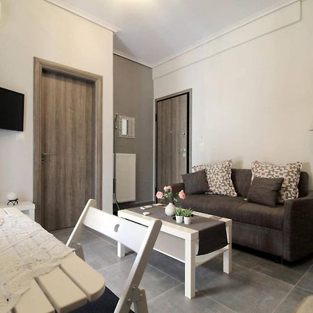 Luxury Flat In Hilton, Central Athens, 3' Metro, Vfm! エクステリア 写真